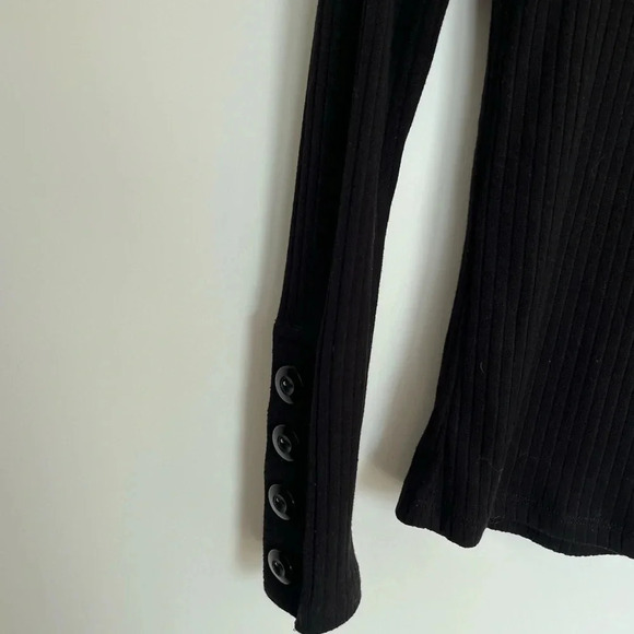 Le Château black turtle neck size XXS - Picture 3 of 6